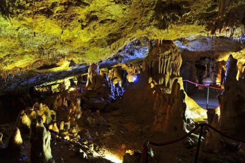 Höhle Königreich von Feštini